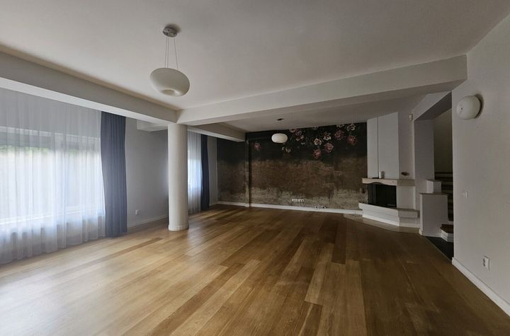 VILA SUPERBA,7 CAMERE ZONA IANCU NICOLAE - JOLIE VILLE! anunturi imobiliare Bucuresti