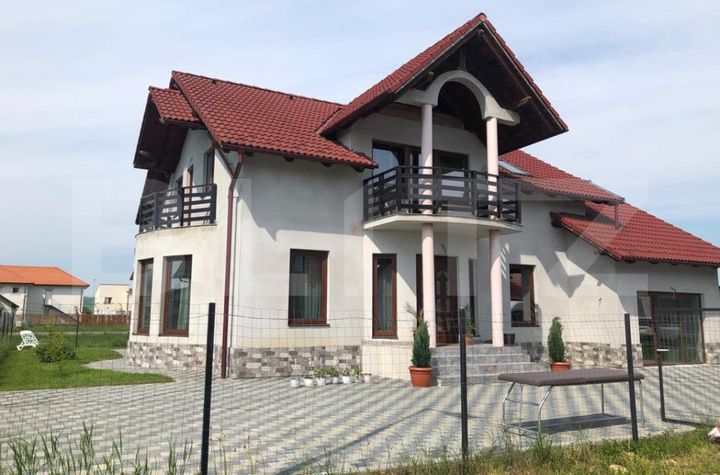 Vilă - 6 camere de vanzare BECLEAN - Bistrita-Nasaud anunturi imobiliare Bistrita-Nasaud