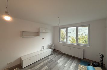 Apartament 3 camere de vanzare DRUMUL TABEREI - Bucuresti anunturi imobiliare Bucuresti