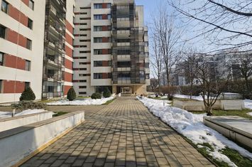 VANZARE 3 CAMERE COMPLEX LIZIERA - VEDERE PADUREA BANEASA! anunturi imobiliare Bucuresti