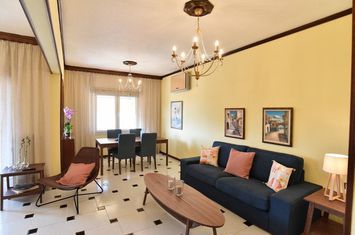 Apartament 95 mp, etaj 3, în centrul Kavala anunturi imobiliare Grecia