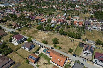 Loc de casă în Sânleani 420 mp anunturi imobiliare Arad