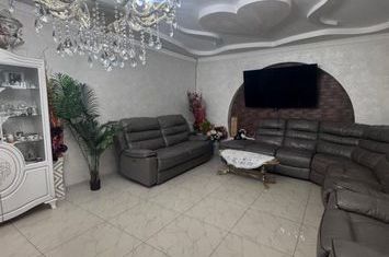 Vilă - 7 camere de vanzare RADAUTI - Suceava anunturi imobiliare Suceava