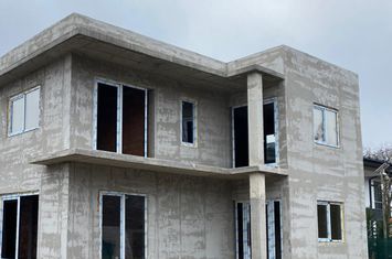 Vilă - 4 camere de vanzare IASI - Iasi anunturi imobiliare Iasi