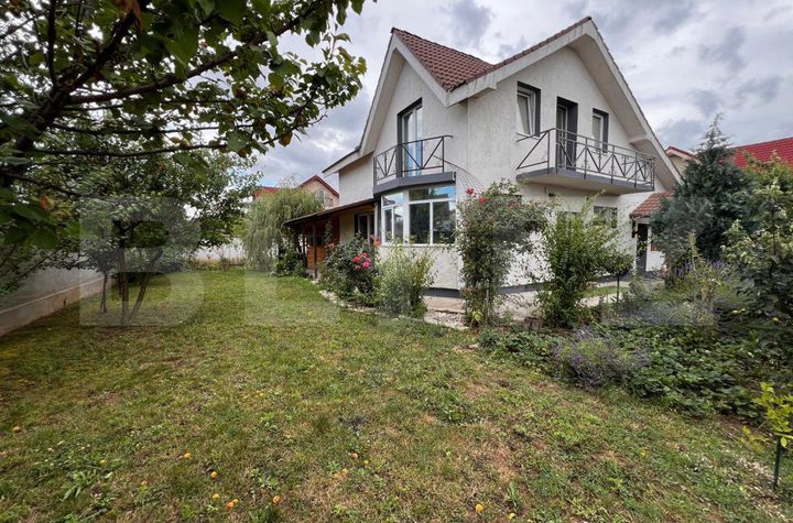 Casă - 4 camere de vanzare ORADEA - Bihor anunturi imobiliare Bihor