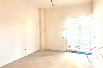 Apartament 3 camere de vanzare FLORESTI - Cluj anunturi imobiliare Cluj