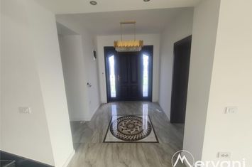 Casă - 5 camere de vanzare BANESTI - Prahova anunturi imobiliare Prahova