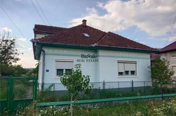 Casă - 4 camere de vanzare BAIA DE CRIS - Hunedoara anunturi imobiliare Hunedoara