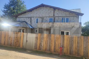 Vilă - 4 camere de vanzare BACAU - Bacau anunturi imobiliare Bacau