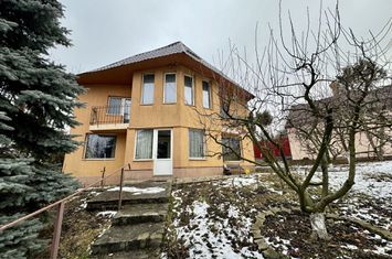 Casă individuală de vânzare în Săcele | Teren 781 mp | 3 Dormitoare anunturi imobiliare Brasov