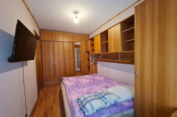 Apartament 3 camere de vanzare GEORGE ENESCU - Dolj anunturi imobiliare Dolj