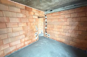 Apartament 4 camere de vanzare ZALAU - Salaj anunturi imobiliare Salaj