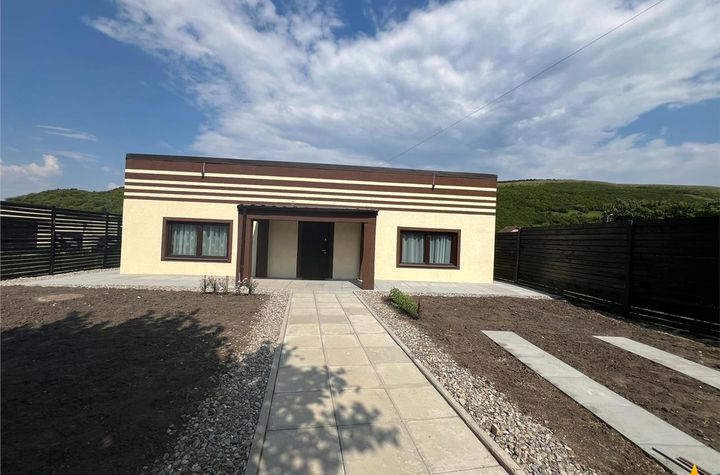 Casă - 3 camere de inchiriat EXTERIOR EST - Brasov anunturi imobiliare Brasov