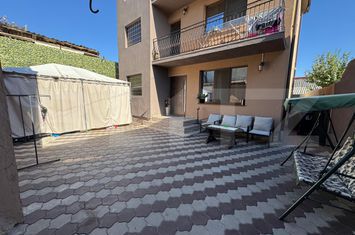 Vilă - 5 camere de vanzare CRAIOVITA NOUA - Dolj anunturi imobiliare Dolj