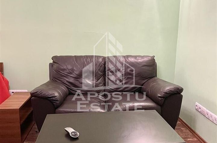 Apartament o camera, etaj intermediar si lift, Take Ionescu anunturi imobiliare Timis