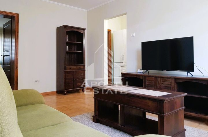Apartament cu 3 camere Ultracentral anunturi imobiliare Arad
