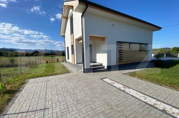 Casă - 4 camere de vanzare ALBA IULIA - Alba anunturi imobiliare Alba