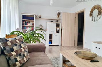 Apartament 3 camere de vanzare ASTRA - Brasov anunturi imobiliare Brasov