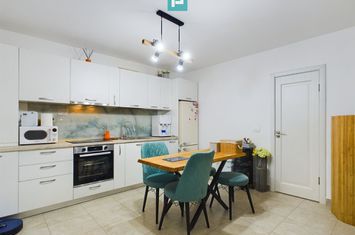 Apartament cu 2 camere , Complexul Studentesc , str. Gloriei anunturi imobiliare Timis