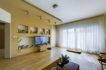 Vilă - 5 camere de vanzare DUMBRAVITA - Timis anunturi imobiliare Timis