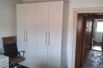 Apartament cu 4 camere de vanzare pe Bld Magheru din Oradea anunturi imobiliare Bihor