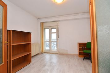 Apartament 4 camere de vanzare UNIRII - Bucuresti anunturi imobiliare Bucuresti
