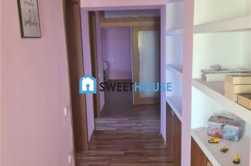 Apartament 4 camere de vanzare EST - Brasov anunturi imobiliare Brasov