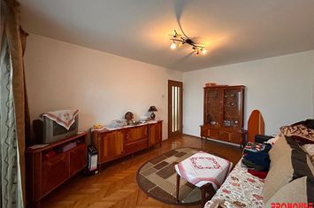 Apartament 2 camere de vanzare ZIMBRU - Bacau anunturi imobiliare Bacau