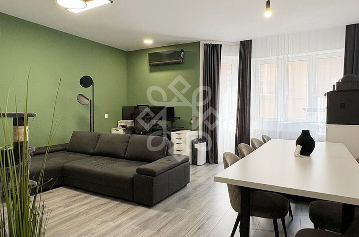 Apartament ultracentral cu 3 camere, zona Piata Ferdinand anunturi imobiliare Bihor