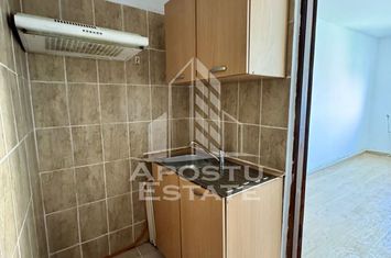 Garsoniera 22 mp in zona Olimpia Stadion anunturi imobiliare Timis