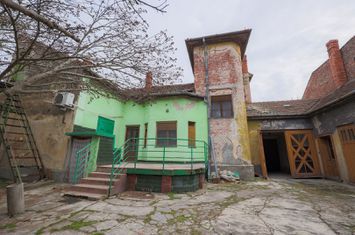 Casă Istorică Proiectată de Szantay Ludovic. anunturi imobiliare Arad