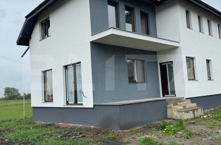 Vilă - 4 camere de vanzare RADAUTI - Suceava anunturi imobiliare Suceava