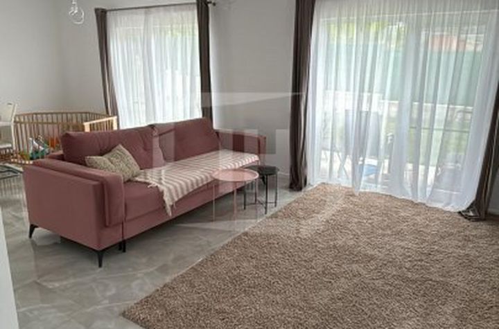 Vilă - 4 camere de vanzare CHINTENI - Cluj anunturi imobiliare Cluj
