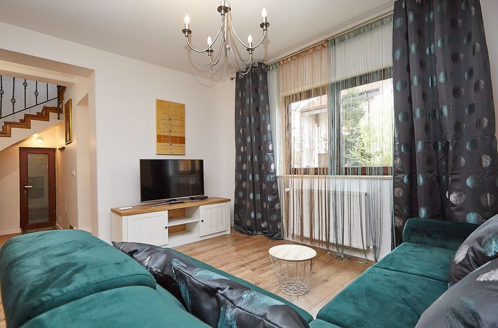 Vilă - 4 camere de inchiriat PIPERA - Bucuresti anunturi imobiliare Bucuresti