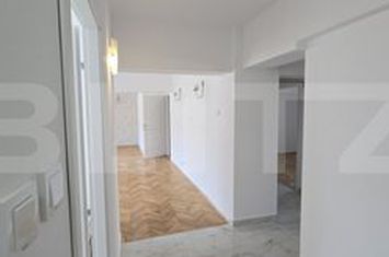 Apartament 4 camere de vanzare GEORGE ENESCU - Dolj anunturi imobiliare Dolj