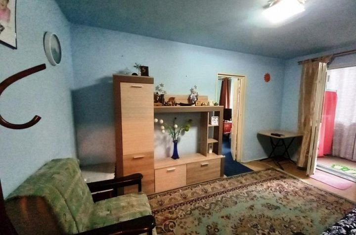 Apartament 2 camere de vanzare MALU ROSU - Prahova anunturi imobiliare Prahova