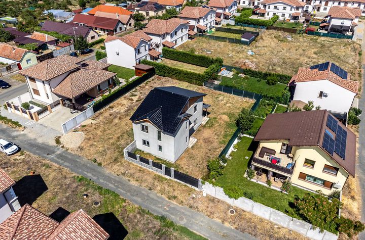 Casă de vânzare – Aradul Nou, Str. Constituției anunturi imobiliare Arad