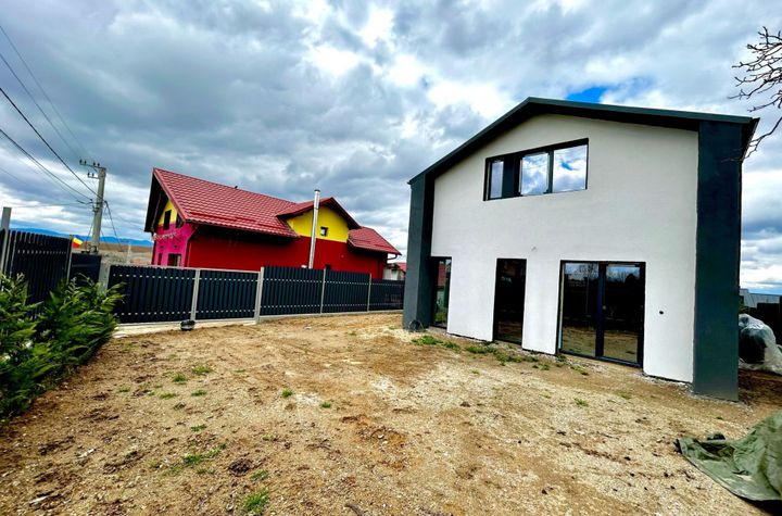 Casă - 4 camere de vanzare CLUJ-NAPOCA - Cluj anunturi imobiliare Cluj