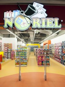 Magazinul de jucării Noriel din Plaza România s-a redeschis