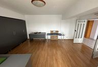 650 €, Apartament 3 camere