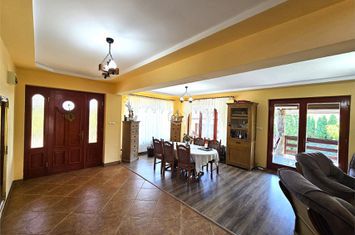 Casă - 4 camere de vanzare BERCU ROSU - Satu Mare anunturi imobiliare Satu Mare