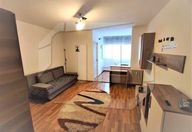 75.000 €, Garsonieră