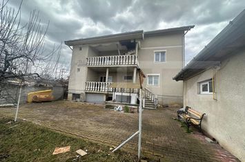 Vilă - 13 camere de vanzare ALBA IULIA - Alba anunturi imobiliare Alba