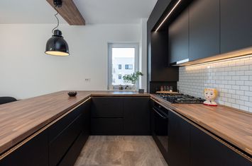 Apartament Alphaville cu vedere superba spre Tampa anunturi imobiliare Brasov