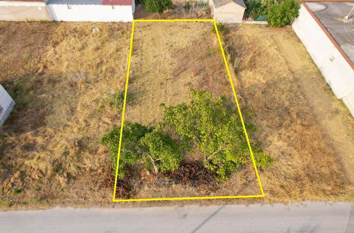 Teren construibil 420 mp în Agios Athanasios anunturi imobiliare Grecia