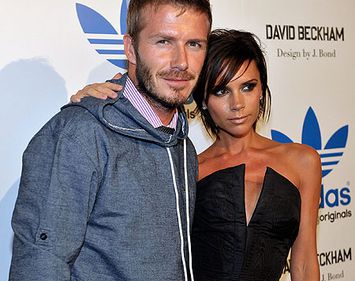 David şi Victoria Beckham pleacă din Marea Britanie
