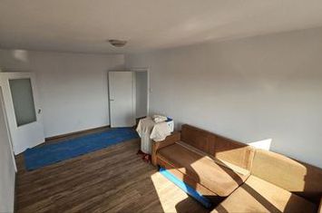 Apartament 3 camere de vanzare COMPLEX STUDENTESC - Timis anunturi imobiliare Timis