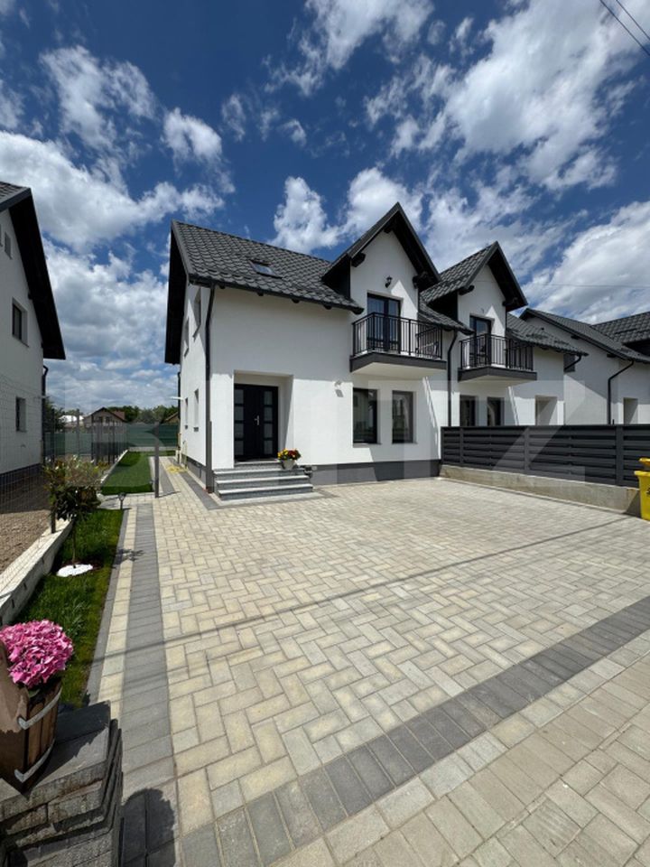 Vilă - 3 camere de vanzare SUCEAVA - Suceava anunturi imobiliare Suceava