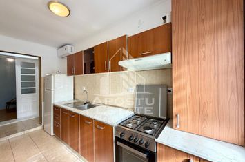 Apartament la casa, 3 camere, loc de parcare, centrala proprie, Giroc anunturi imobiliare Timis