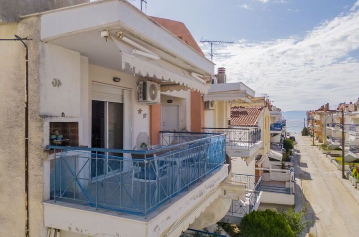 Apartament cu mansardă și vedere la mare, Paralia Ofriniou anunturi imobiliare Grecia